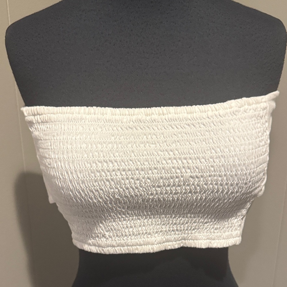 B8. Wilfred white jersey knit smocked front double tie back strapless top. XS